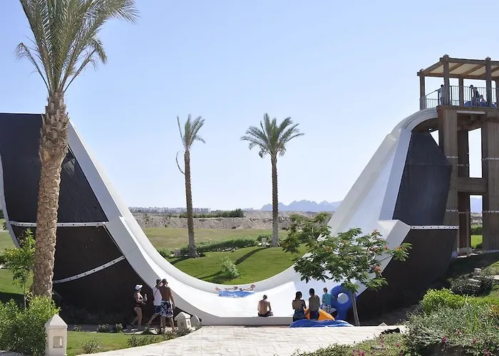 Resort Jaz Fayrouz 4*