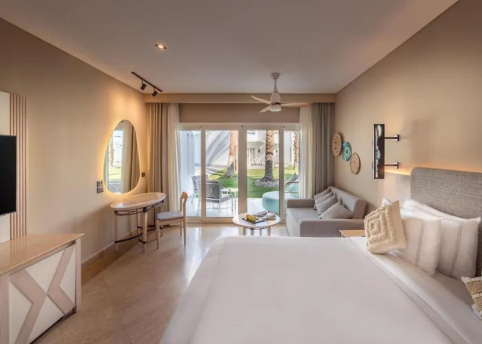 Resort Jaz Fayrouz 4*